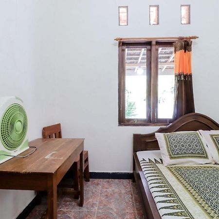 Rock Garden Homestay & Resto Tepus Екстериор снимка