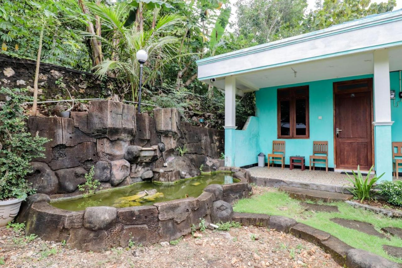 Rock Garden Homestay & Resto Tepus Екстериор снимка