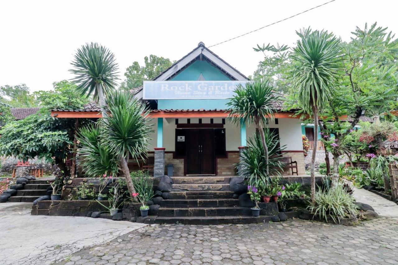 Rock Garden Homestay & Resto Tepus Екстериор снимка