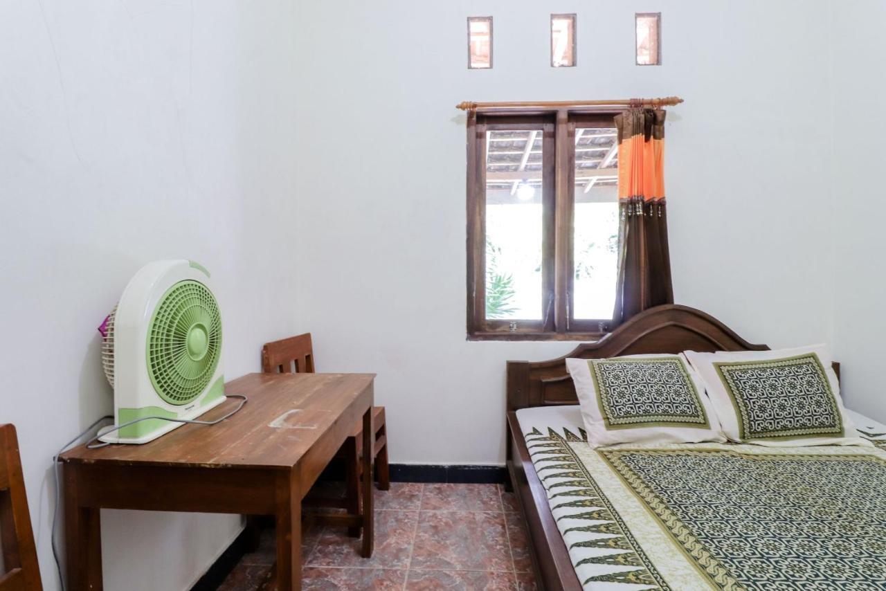 Rock Garden Homestay & Resto Tepus Екстериор снимка