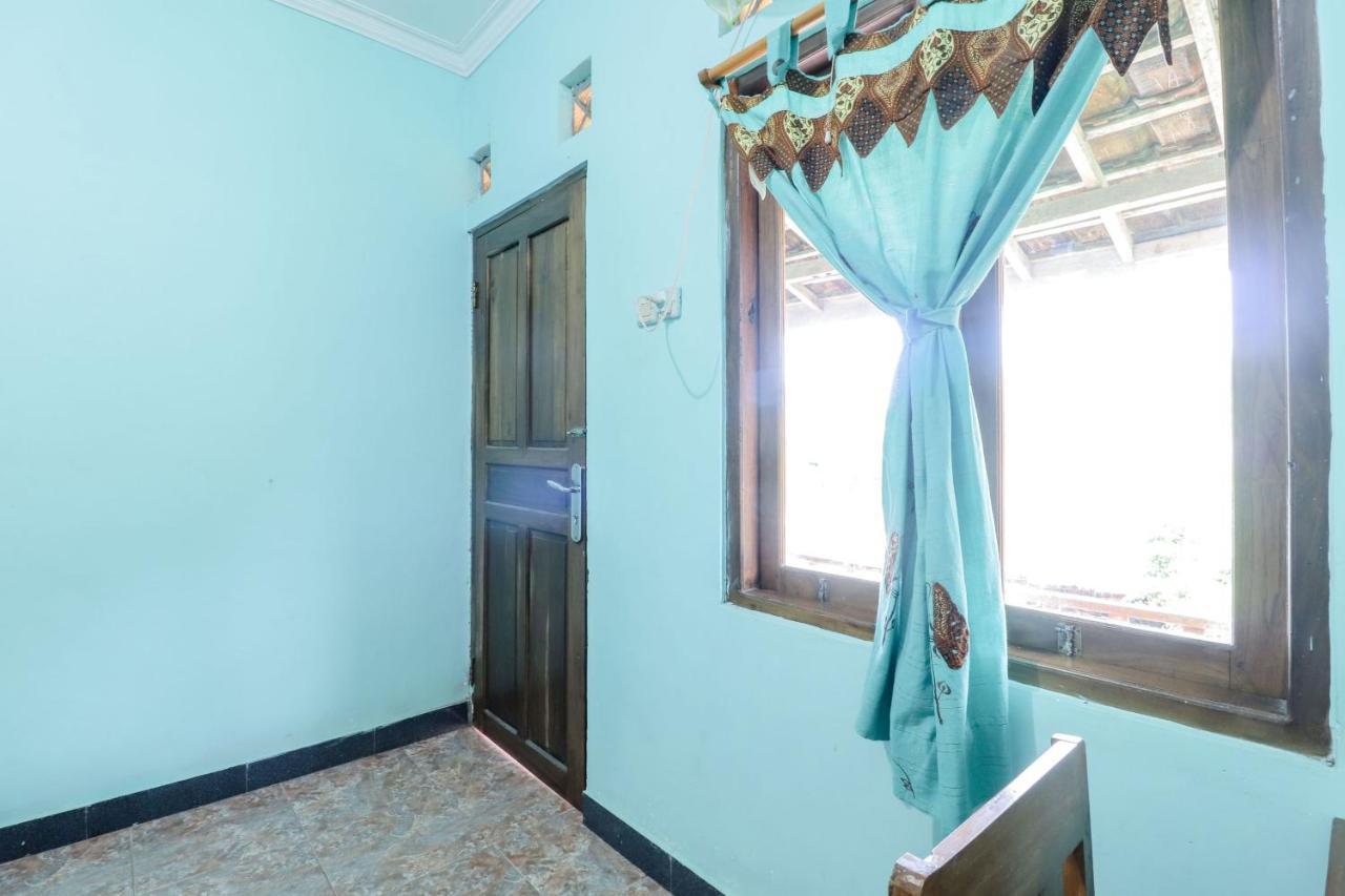 Rock Garden Homestay & Resto Tepus Екстериор снимка