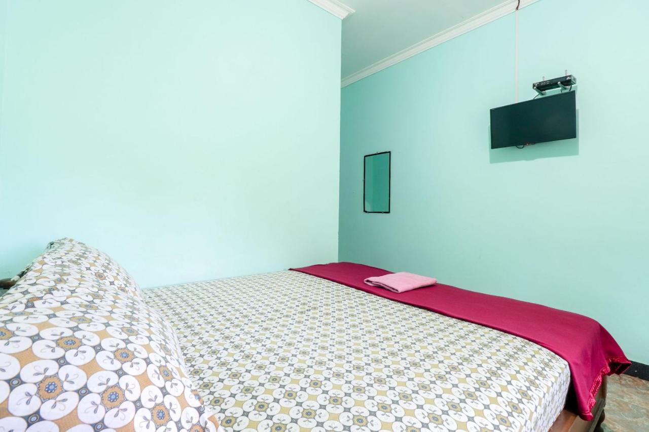 Rock Garden Homestay & Resto Tepus Екстериор снимка