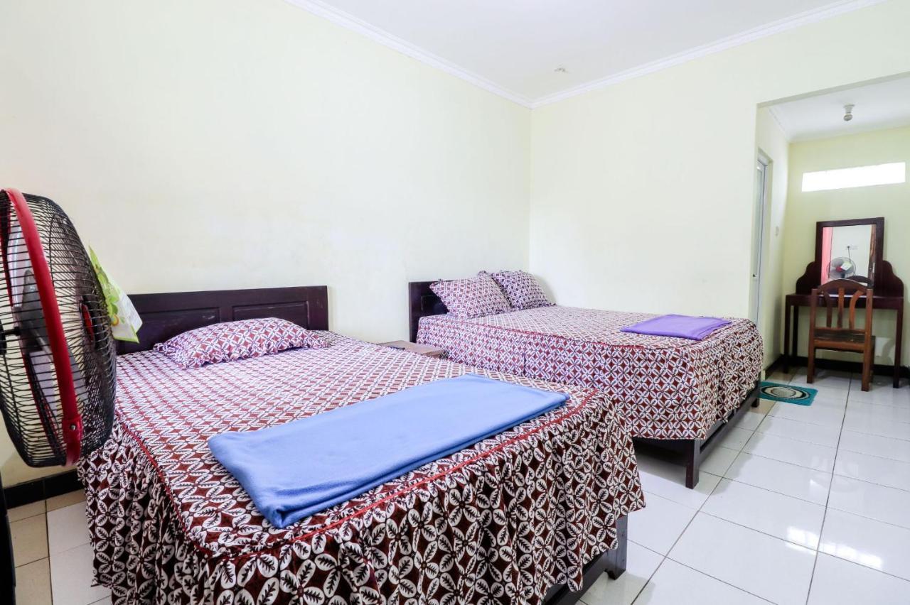 Rock Garden Homestay & Resto Tepus Екстериор снимка