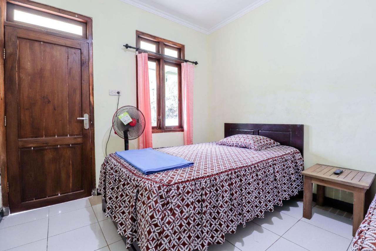 Rock Garden Homestay & Resto Tepus Екстериор снимка