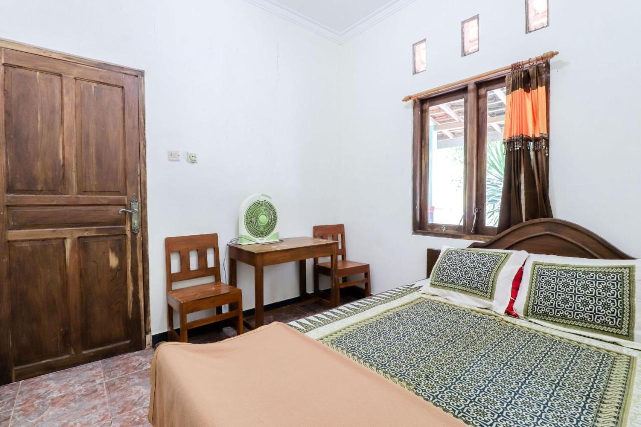 Rock Garden Homestay & Resto Tepus Екстериор снимка