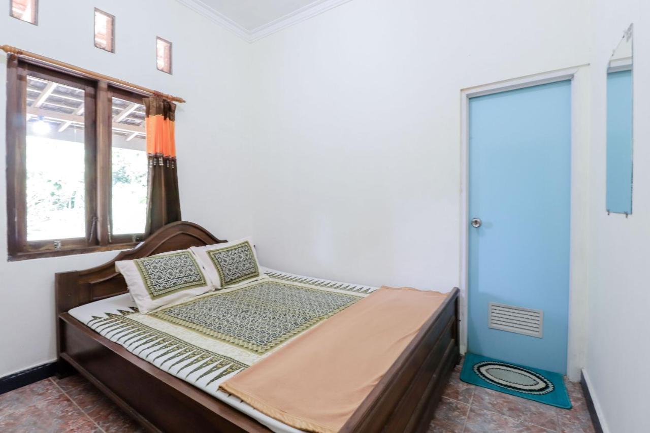Rock Garden Homestay & Resto Tepus Екстериор снимка
