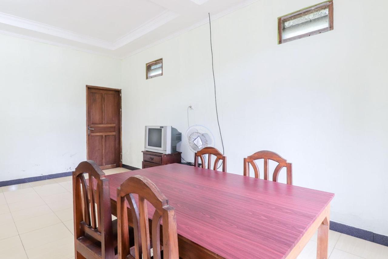 Rock Garden Homestay & Resto Tepus Екстериор снимка
