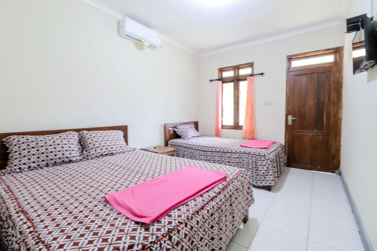 Rock Garden Homestay & Resto Tepus Екстериор снимка