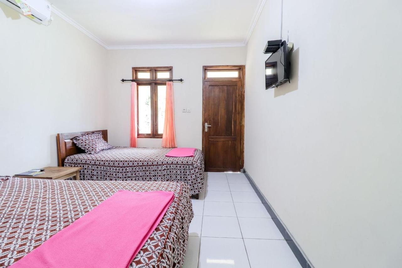 Rock Garden Homestay & Resto Tepus Екстериор снимка