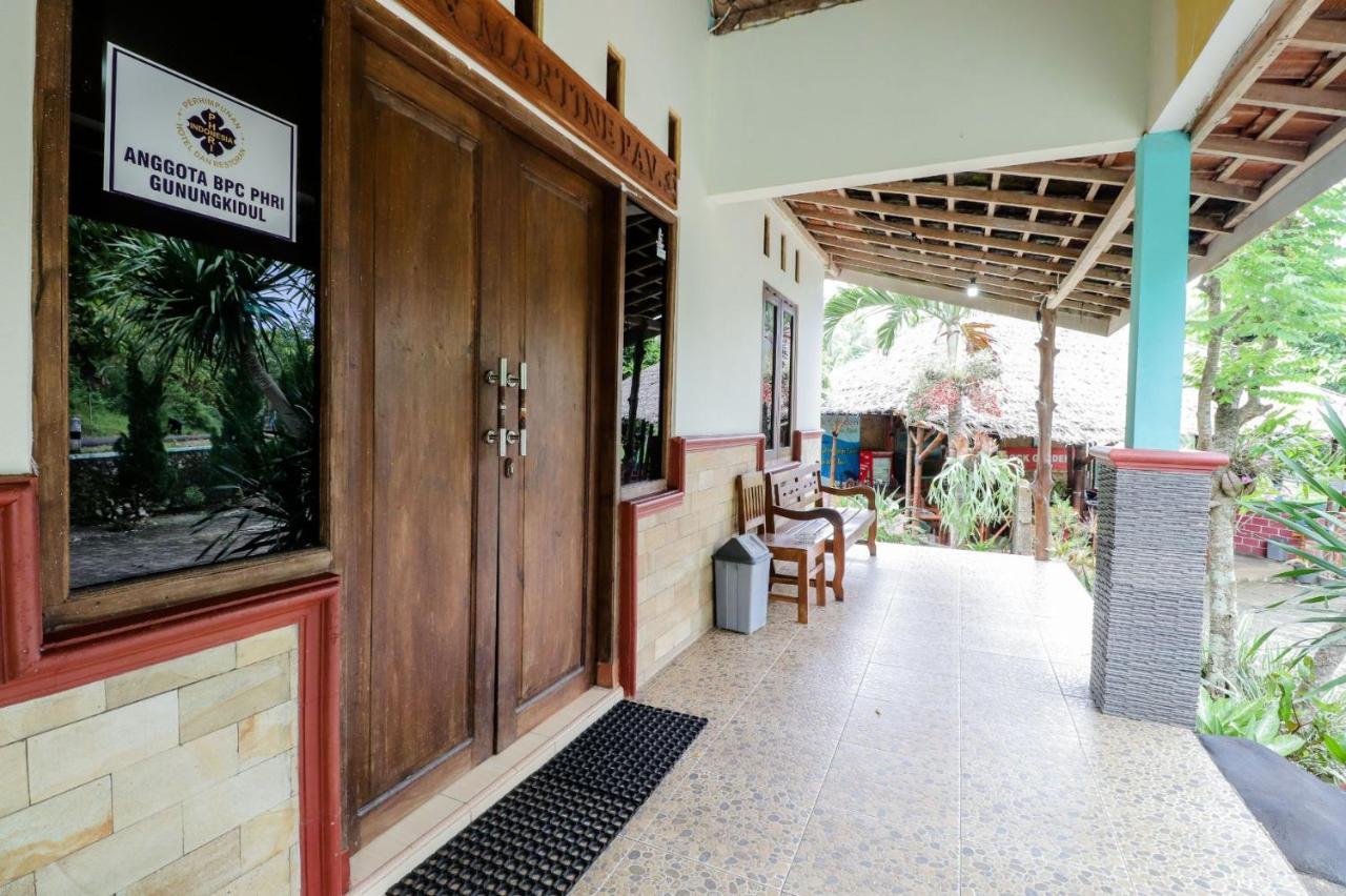 Rock Garden Homestay & Resto Tepus Екстериор снимка