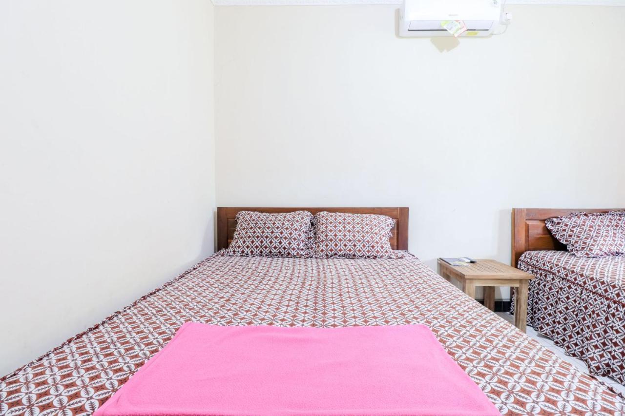 Rock Garden Homestay & Resto Tepus Екстериор снимка